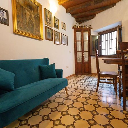 Historic House In The City Center Sevilla Eksteriør billede